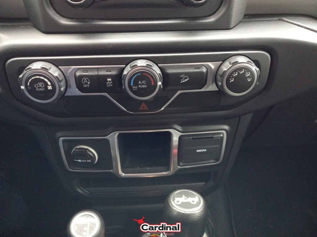 Used 2018 Jeep Wrangler Unlimited Sport image 29