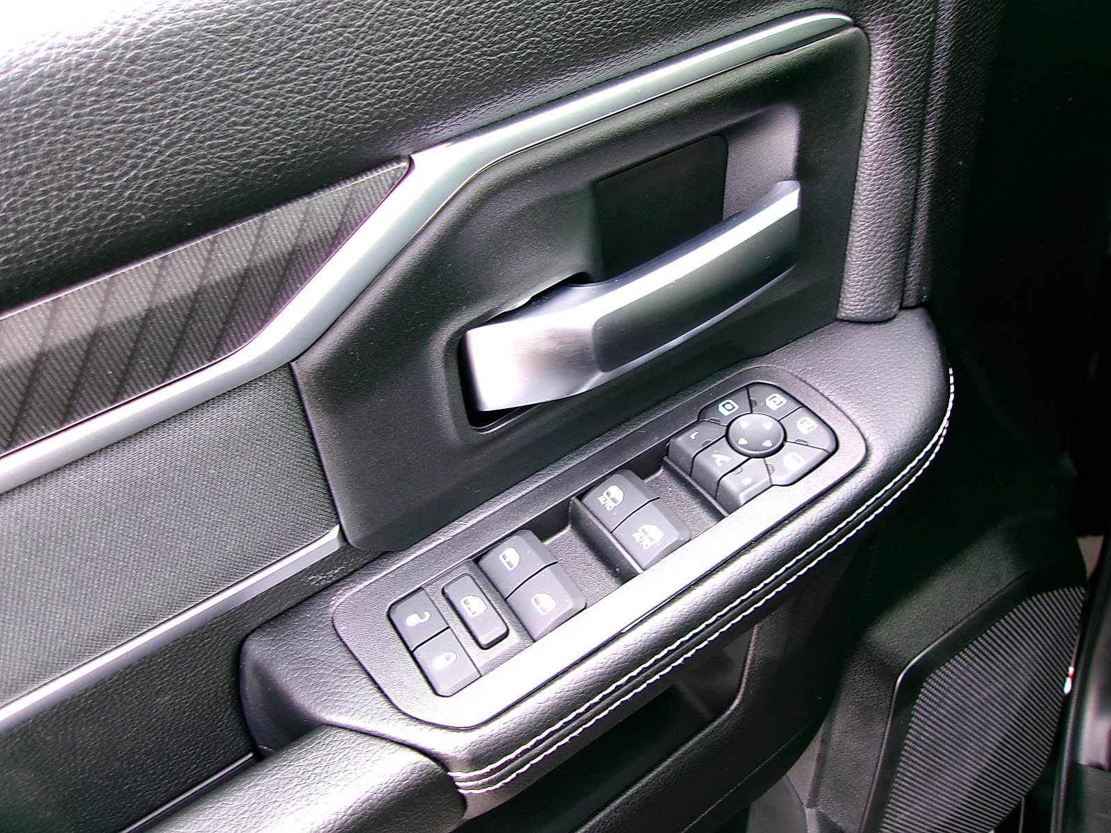 New 2026 RAM 3500 Big Horn AWD/4WD image 13