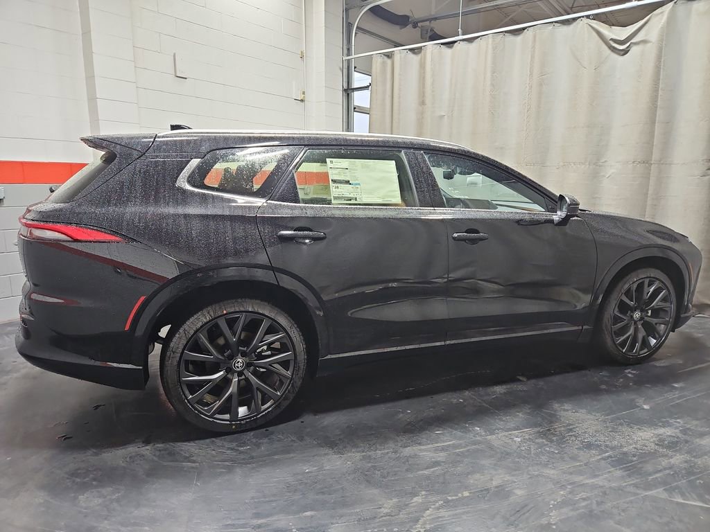 New 2025 Toyota Crown Signia image 10