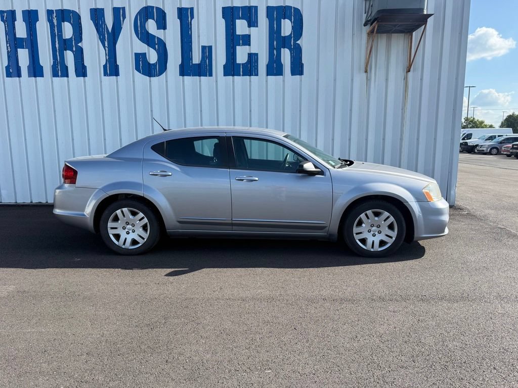 Used 2013 Dodge Avenger SE FWD image 9