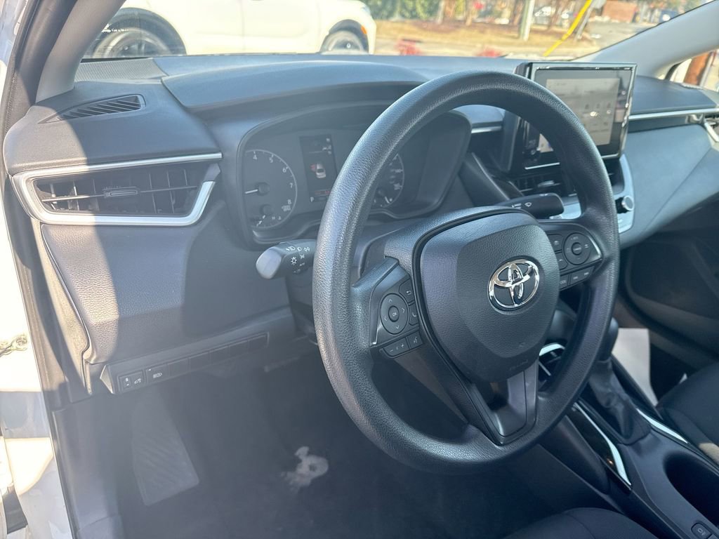 Used 2024 Toyota Corolla LE image 34