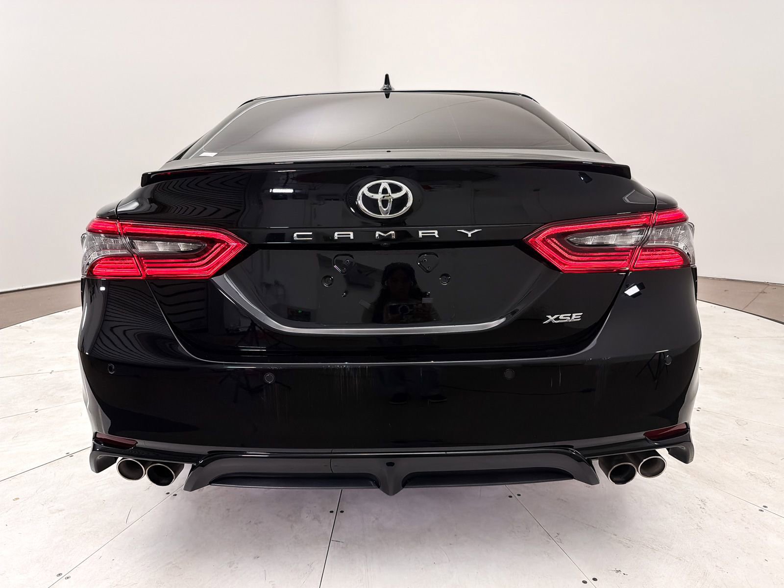 Used 2021 Toyota Camry XSE w/ Navigation Package FWD image 19