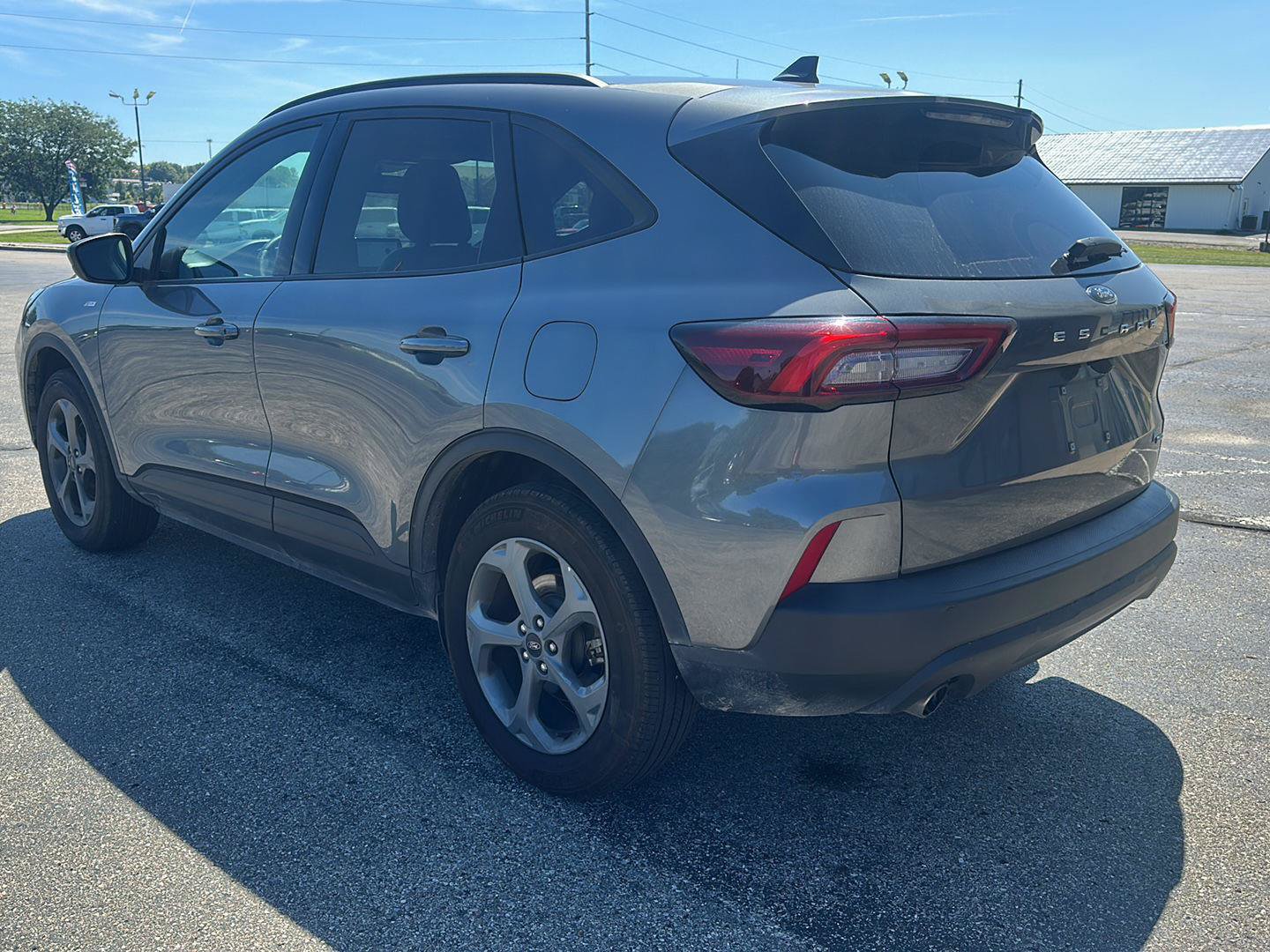 Used 2025 Ford Escape ST-Line Select AWD/4WD image 7