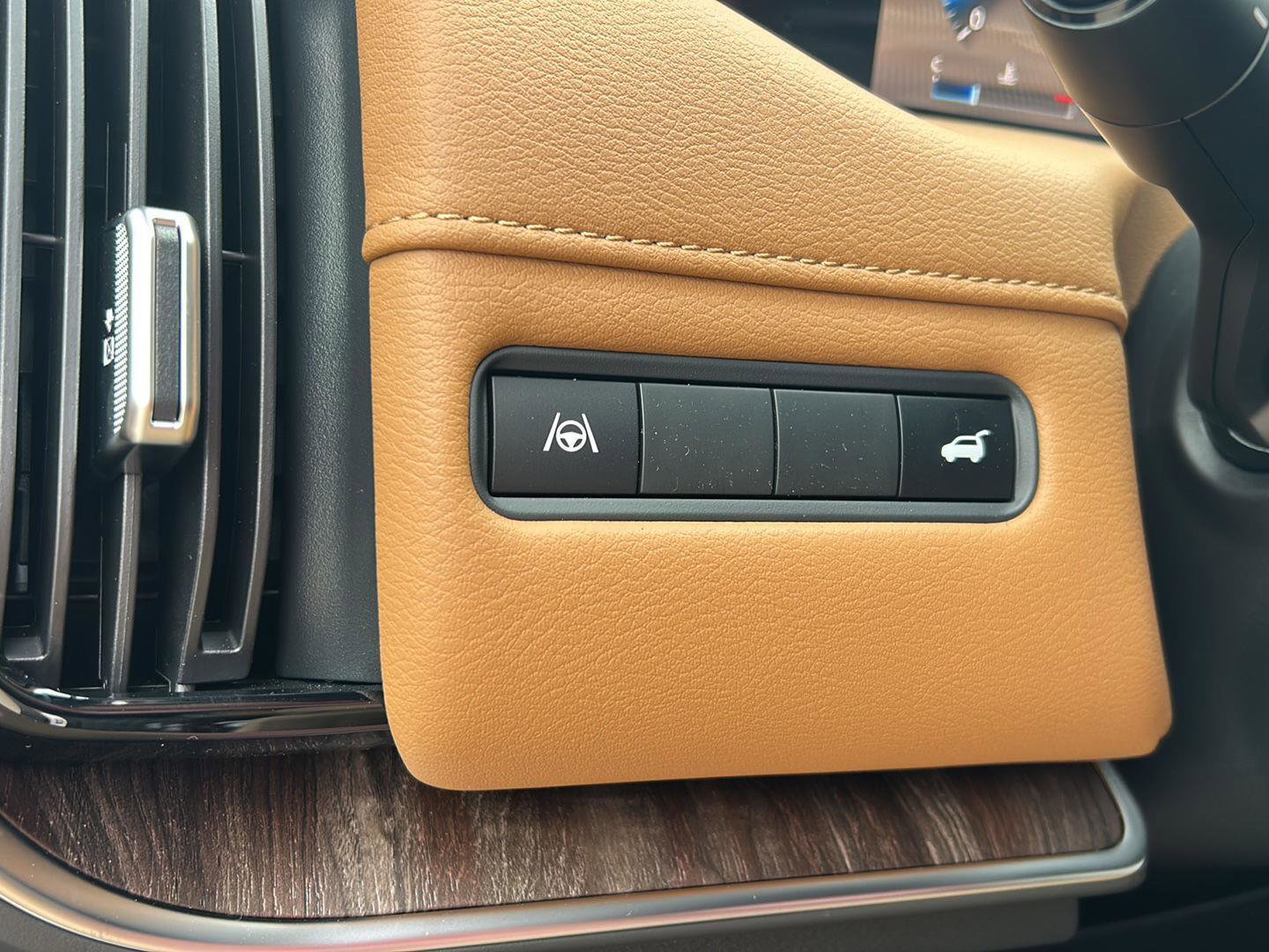 New 2026 Nissan Armada SL AWD/4WD image 13
