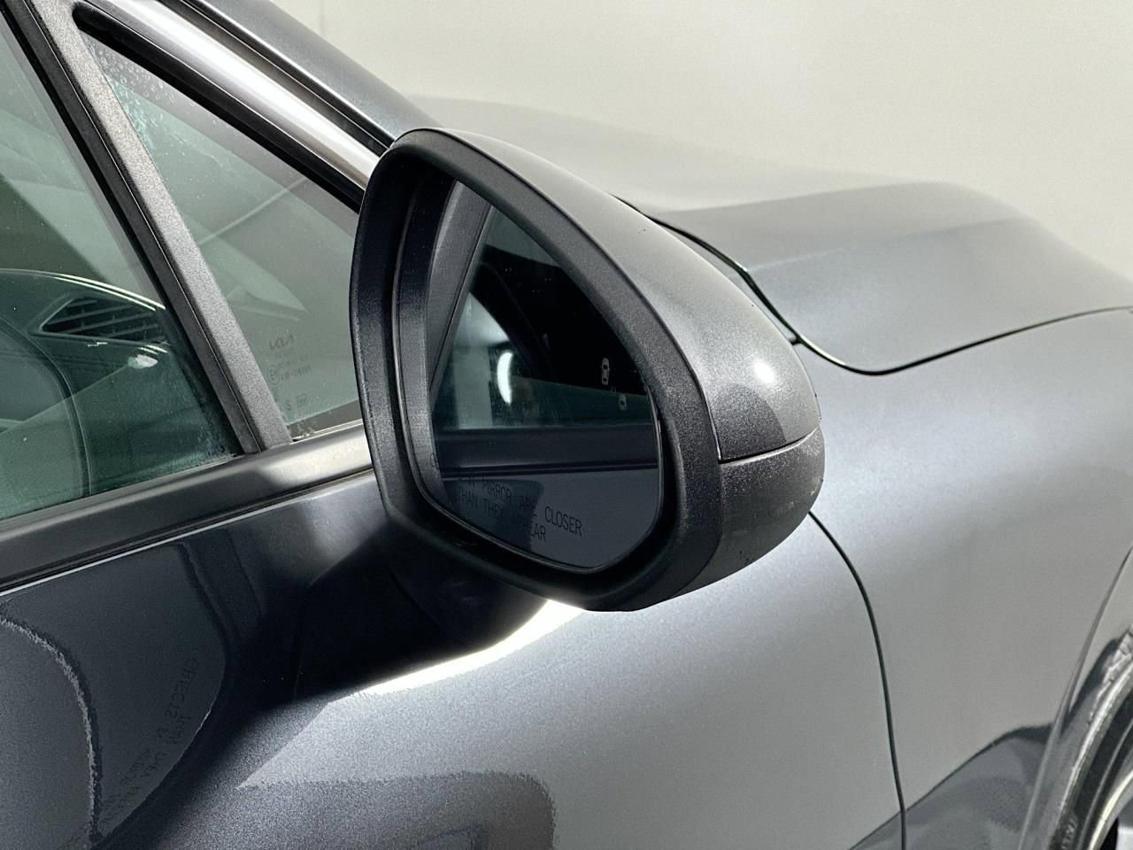 Used 2023 Kia K5 LXS image 38
