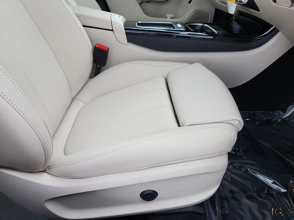 New 2025 Mercedes-Benz CLA 250 4MATIC image 16