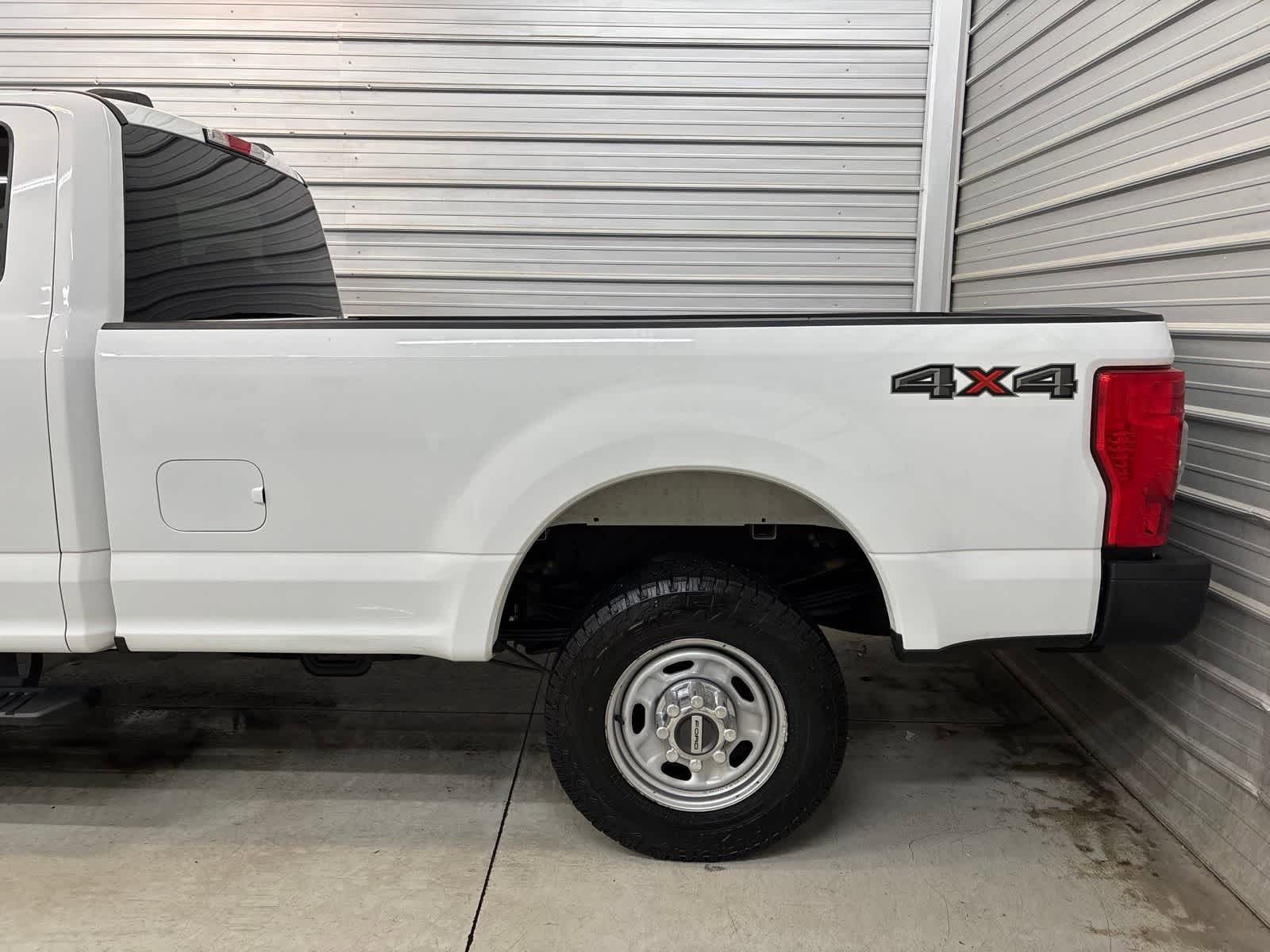 Used 2022 Ford F350 XL w/ Power Equipment Group AWD/4WD image 5
