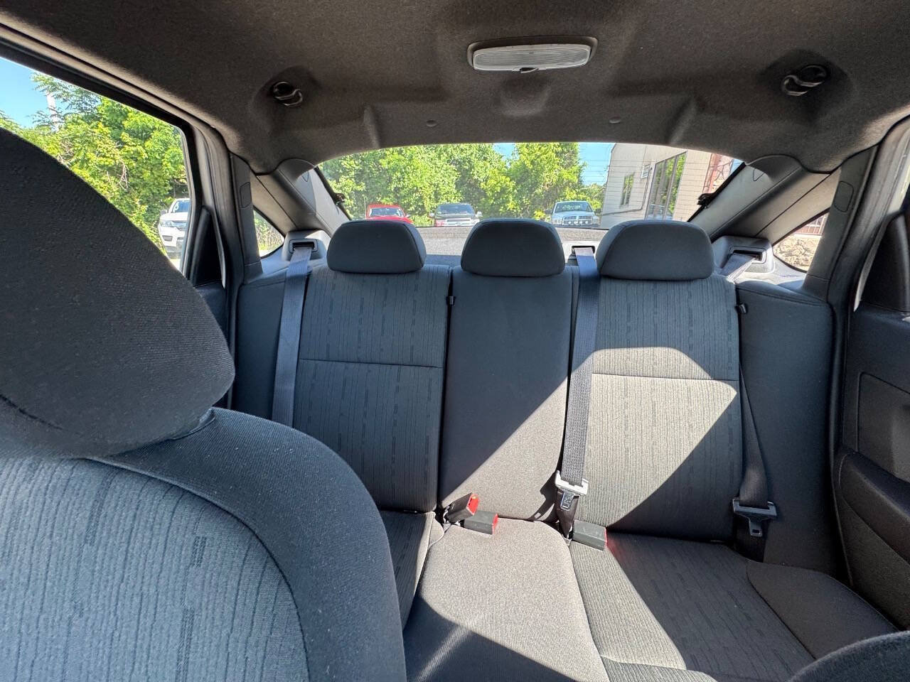 Used 2010 Ford Focus SE FWD image 24