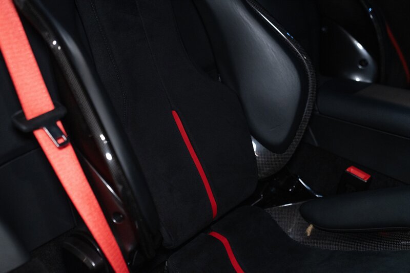 Used 2021 Ferrari SF90 Stradale AWD/4WD image 7