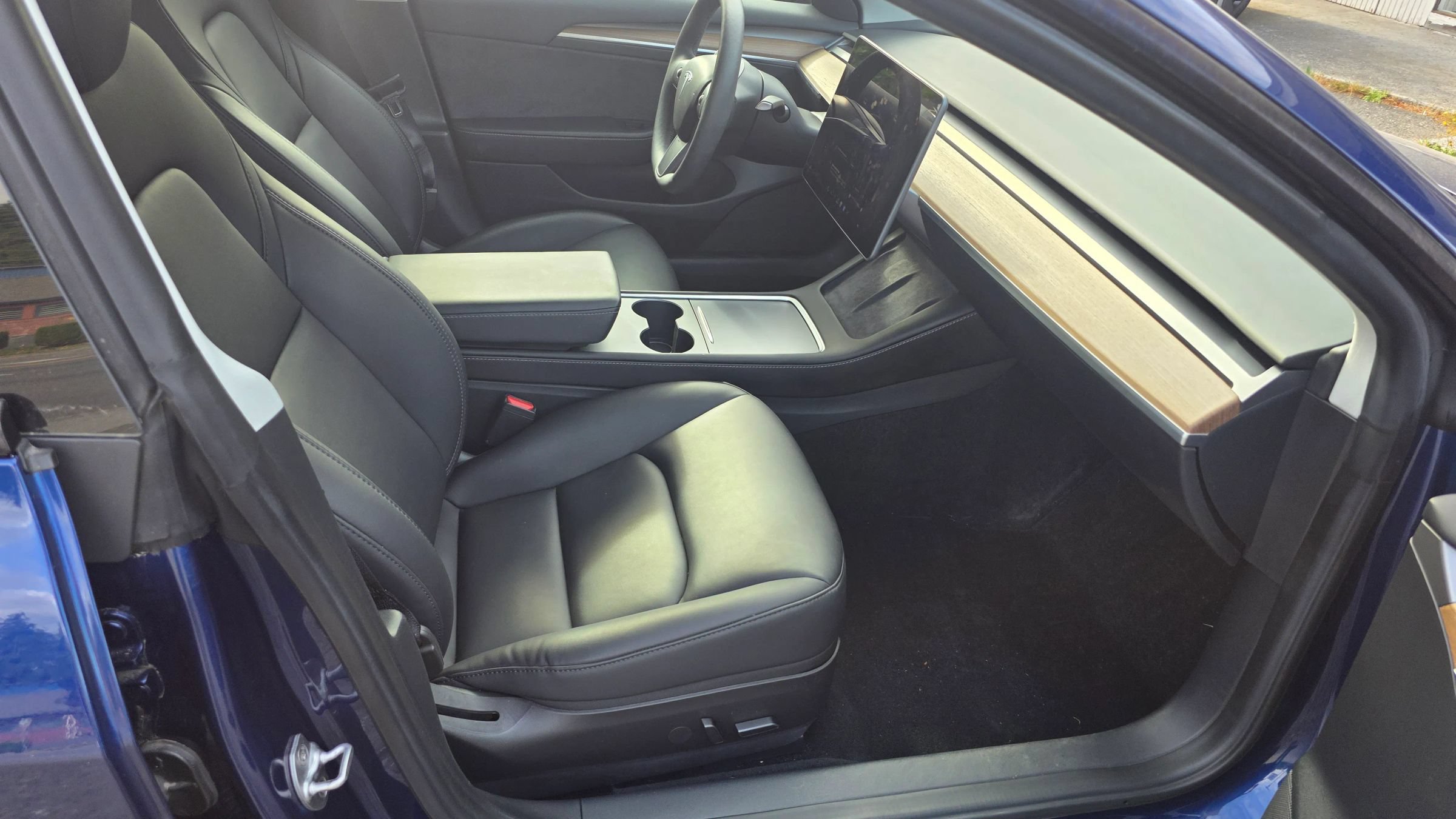 Used 2023 Tesla Model 3 Standard Range RWD image 13