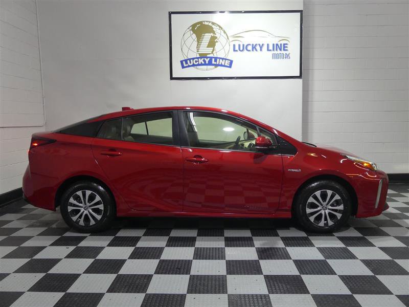 Used 2020 Toyota Prius XLE image 6