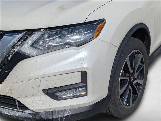 Used 2017 Nissan Rogue SL image 9