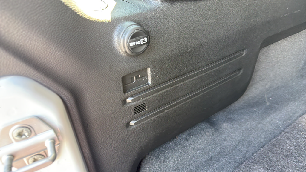Used 2026 Jeep Wrangler Unlimited Sahara AWD/4WD image 26