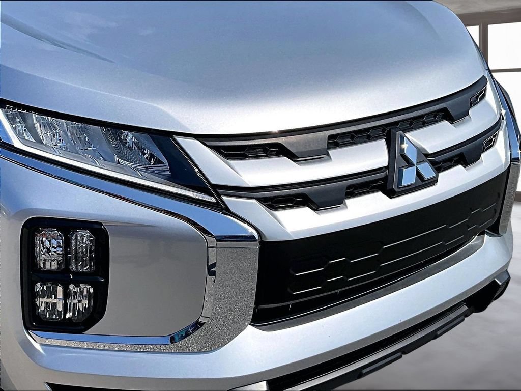 Used 2022 Mitsubishi Outlander Sport ES AWD/4WD image 27