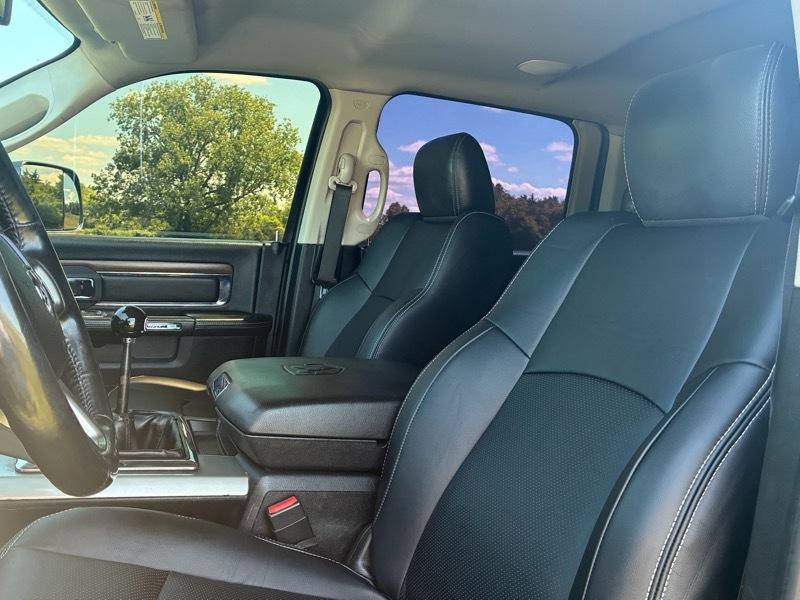 Used 2015 RAM 3500 Laramie w/ Convenience Group AWD/4WD image 16