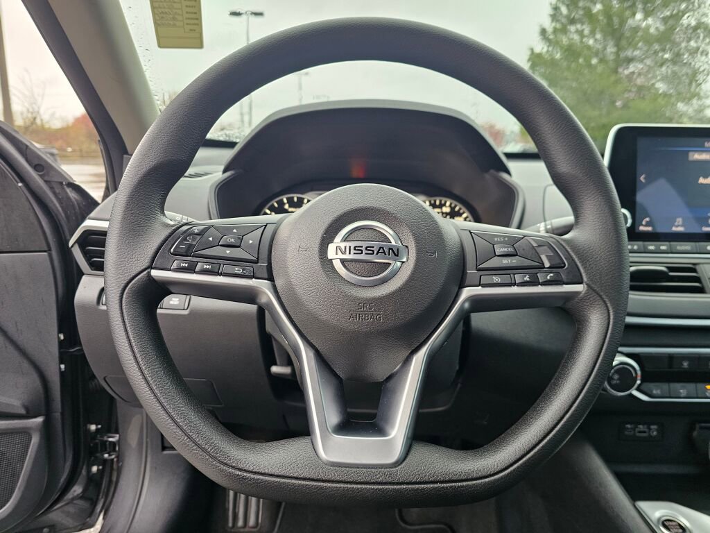 Used 2022 Nissan Altima 2.5 SV image 27