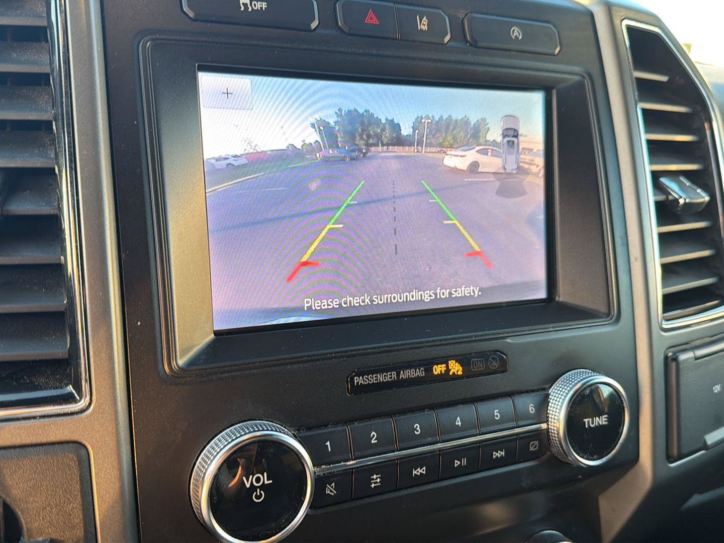 Used 2020 Ford Expedition XLT RWD image 25