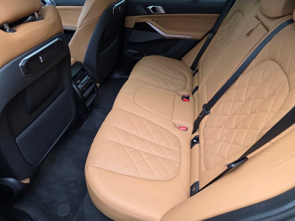 Certified 2025 BMW X5 sDrive40i w/ Premium Package RWD image 13