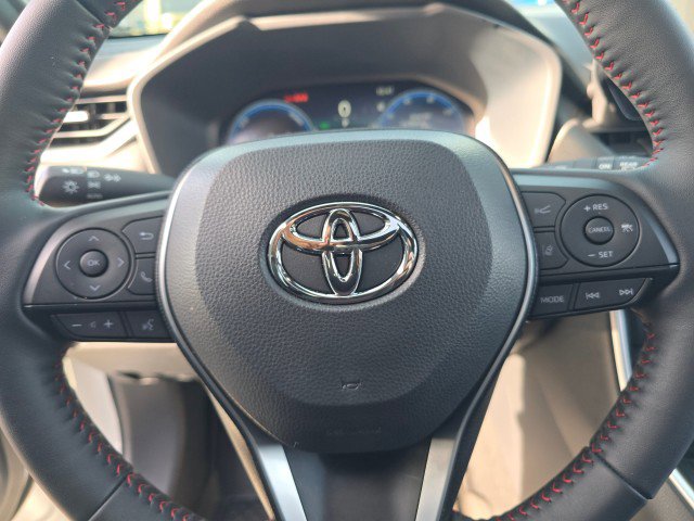 Used 2025 Toyota RAV4 XSE image 29