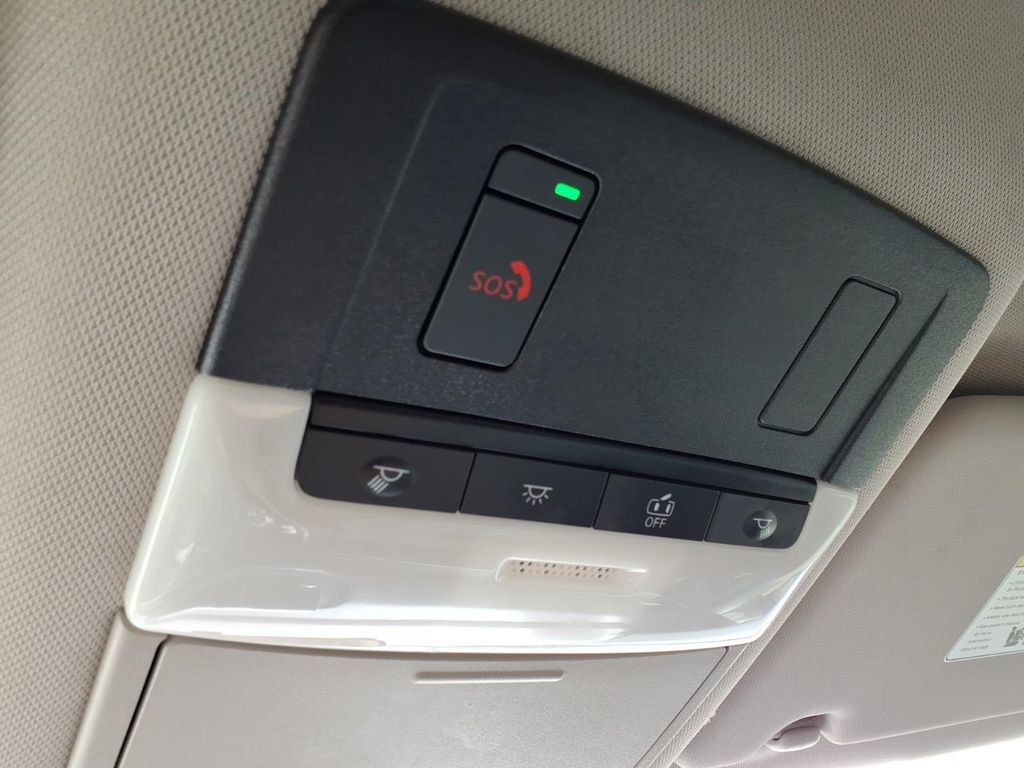 Used 2023 Nissan Rogue SV image 21