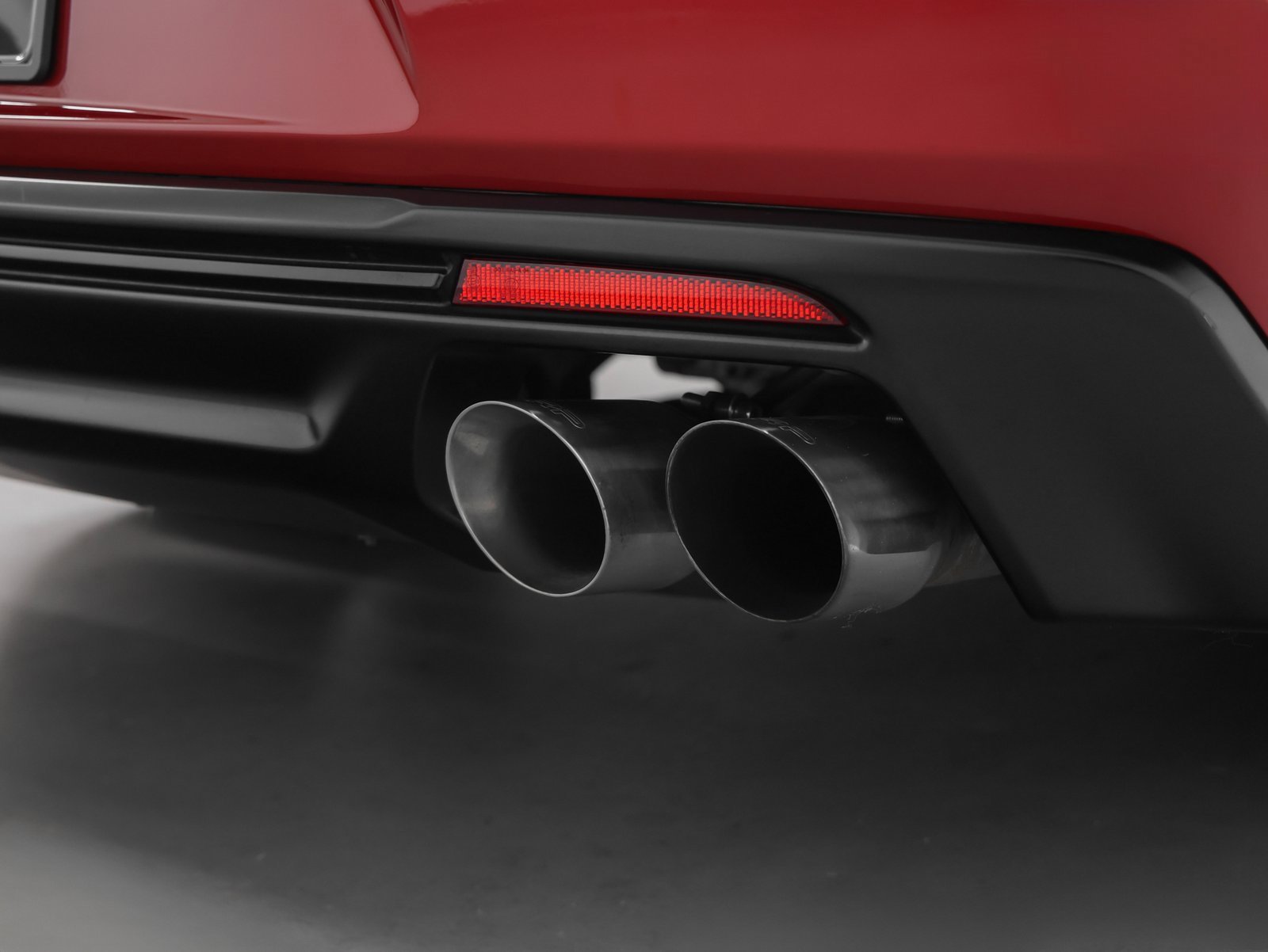 Used 2018 Chevrolet Camaro ZL1 image 27