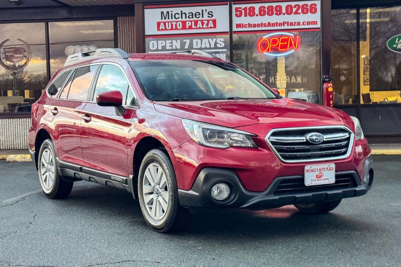 Used 2018 Subaru Outback 2.5i Premium image 1