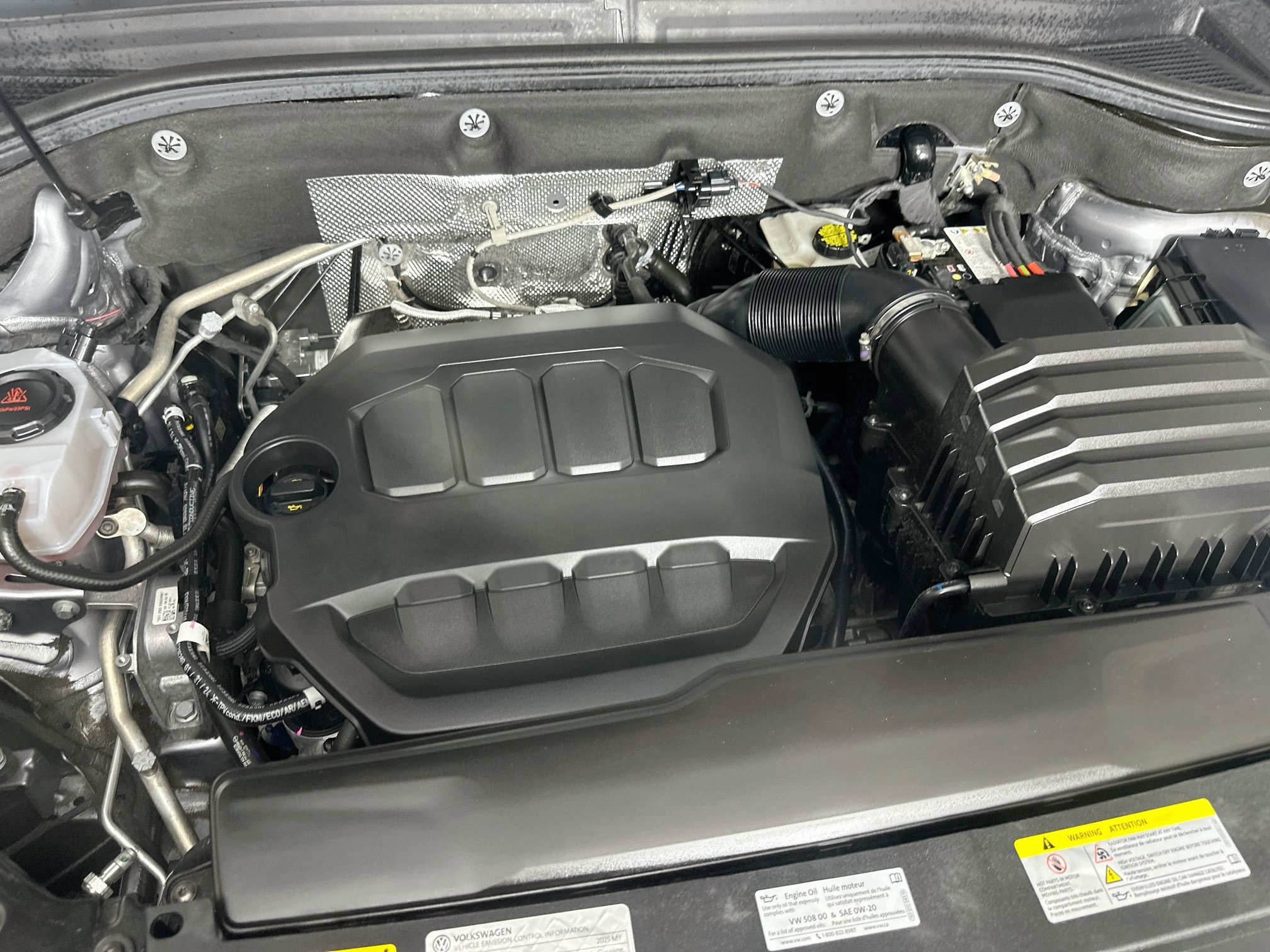Used 2025 Volkswagen Atlas SE AWD/4WD image 35