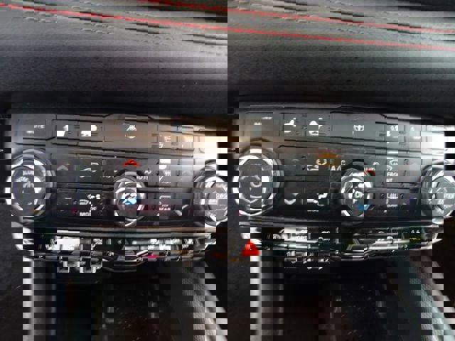 Certified 2025 Dodge Durango GT image 13