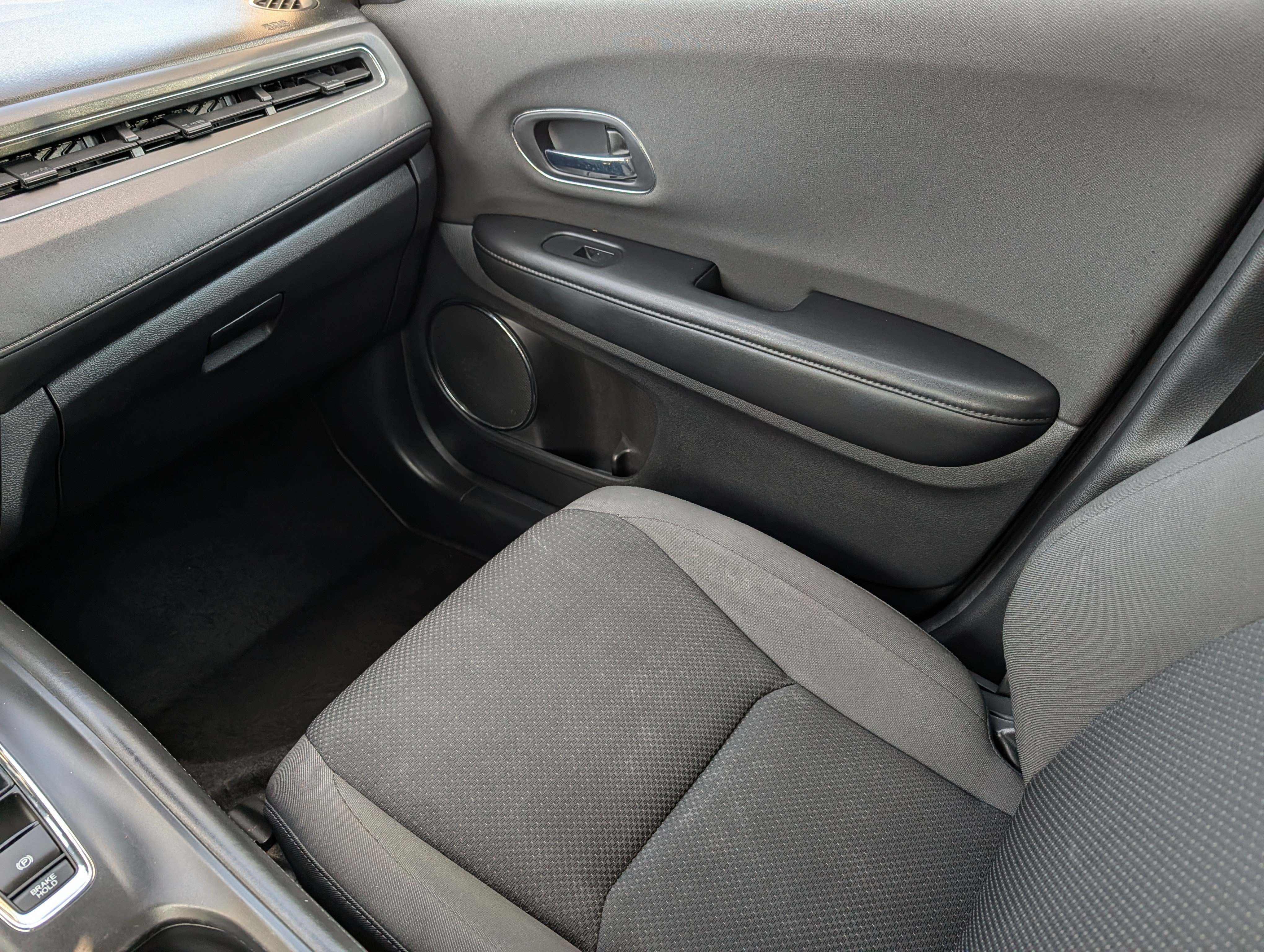 Used 2021 Honda HR-V EX image 11