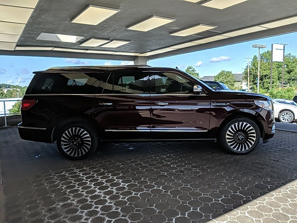 Used 2019 Lincoln Navigator L Black Label w/ Cargo Package image 4