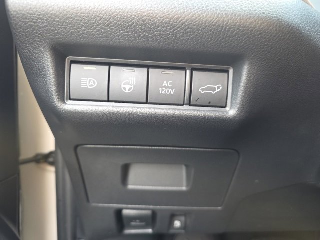 Used 2024 Toyota Grand Highlander Limited image 11