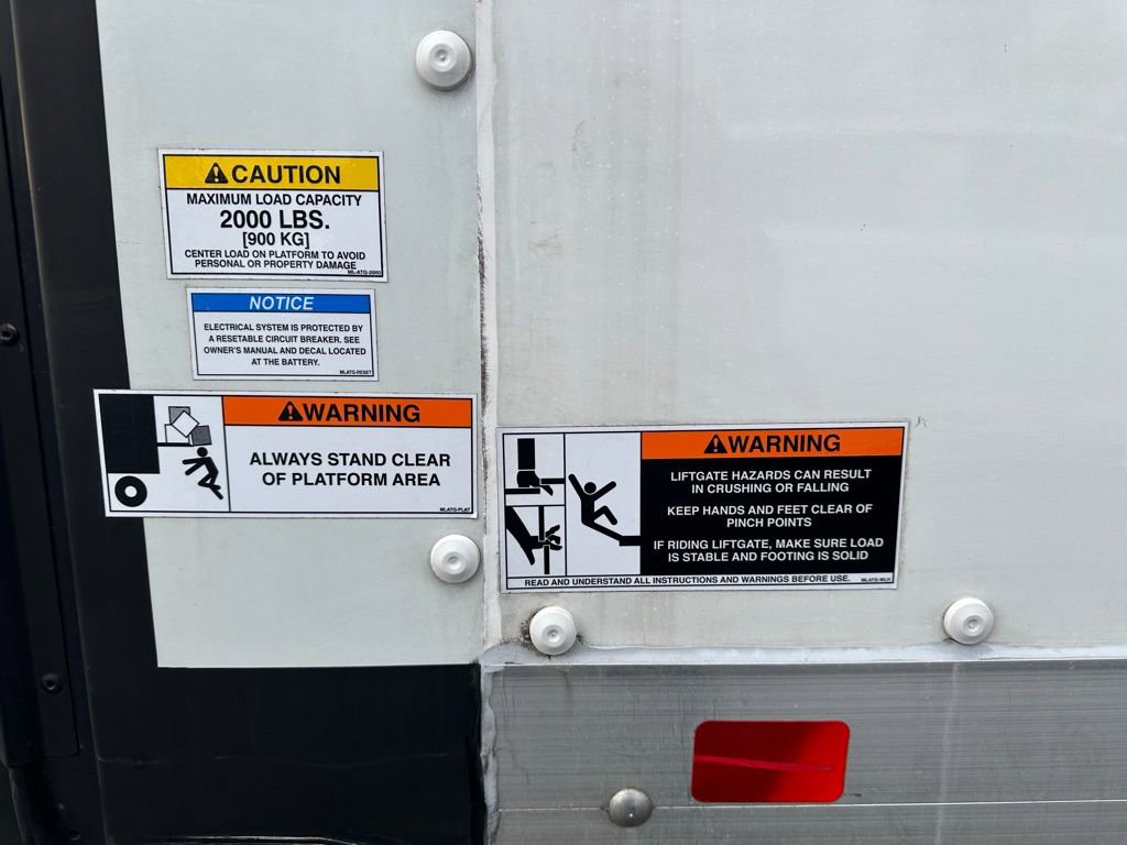 Used 2024 Ford E-350 and Econoline 350 Super Duty image 32