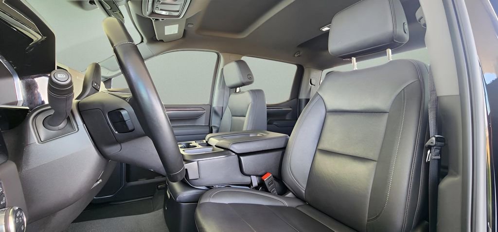 Used 2025 GMC Sierra 1500 SLT image 14