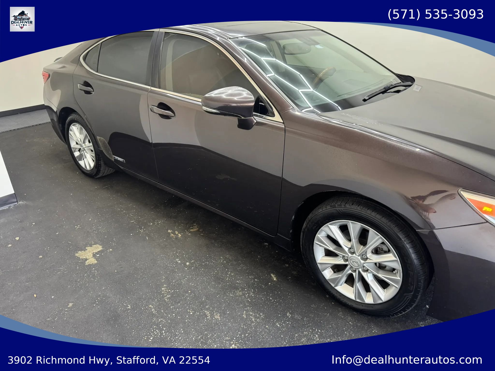 Used 2013 Lexus ES 300h w/ Premium Pkg FWD image 4