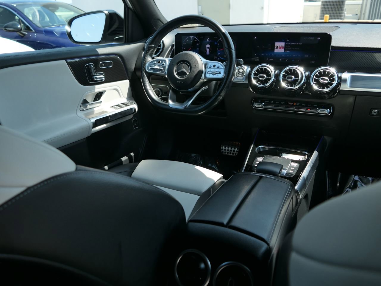 Used 2021 Mercedes-Benz GLB 250 image 24