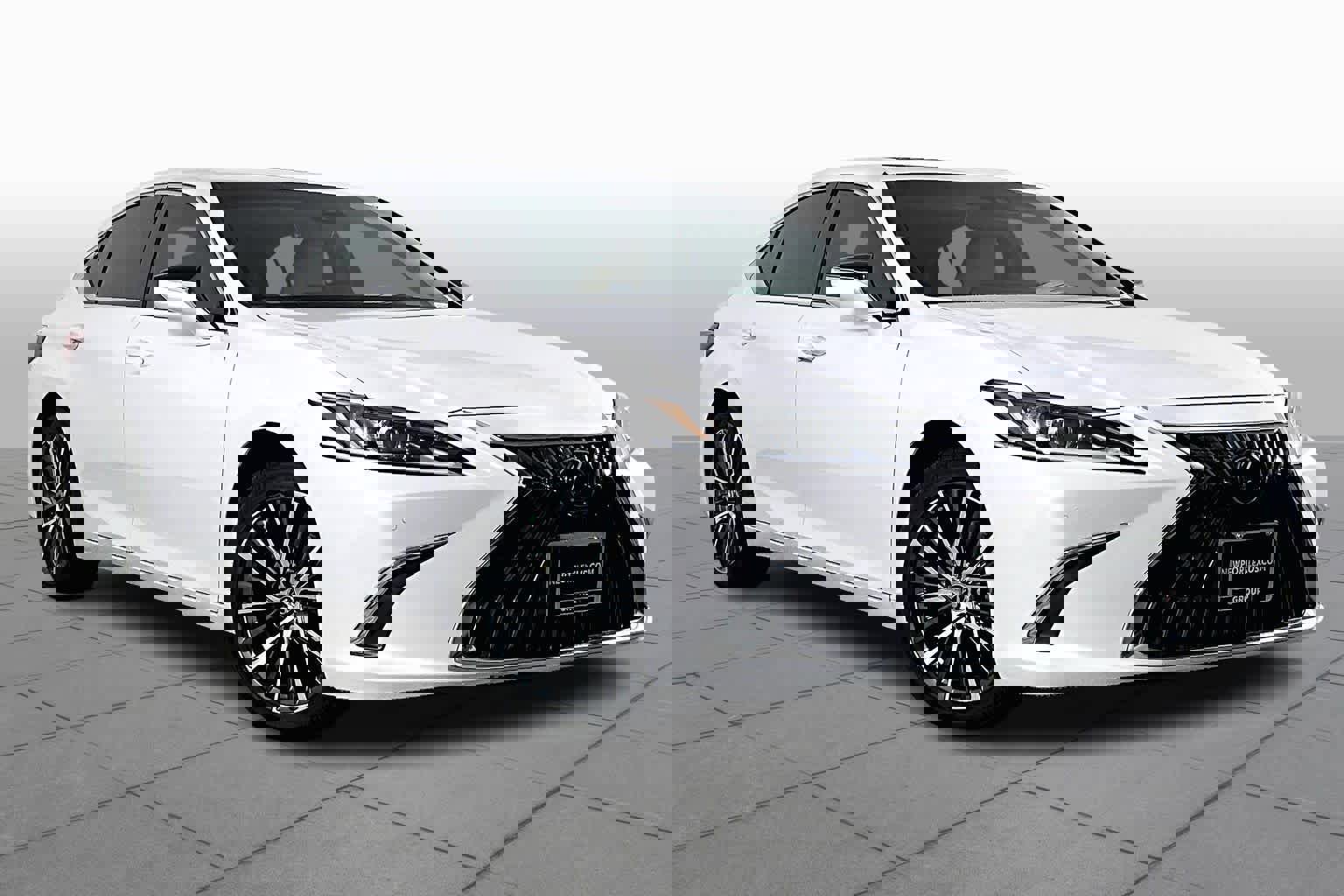New 2025 Lexus ES 300h w/ Premium Package image 2