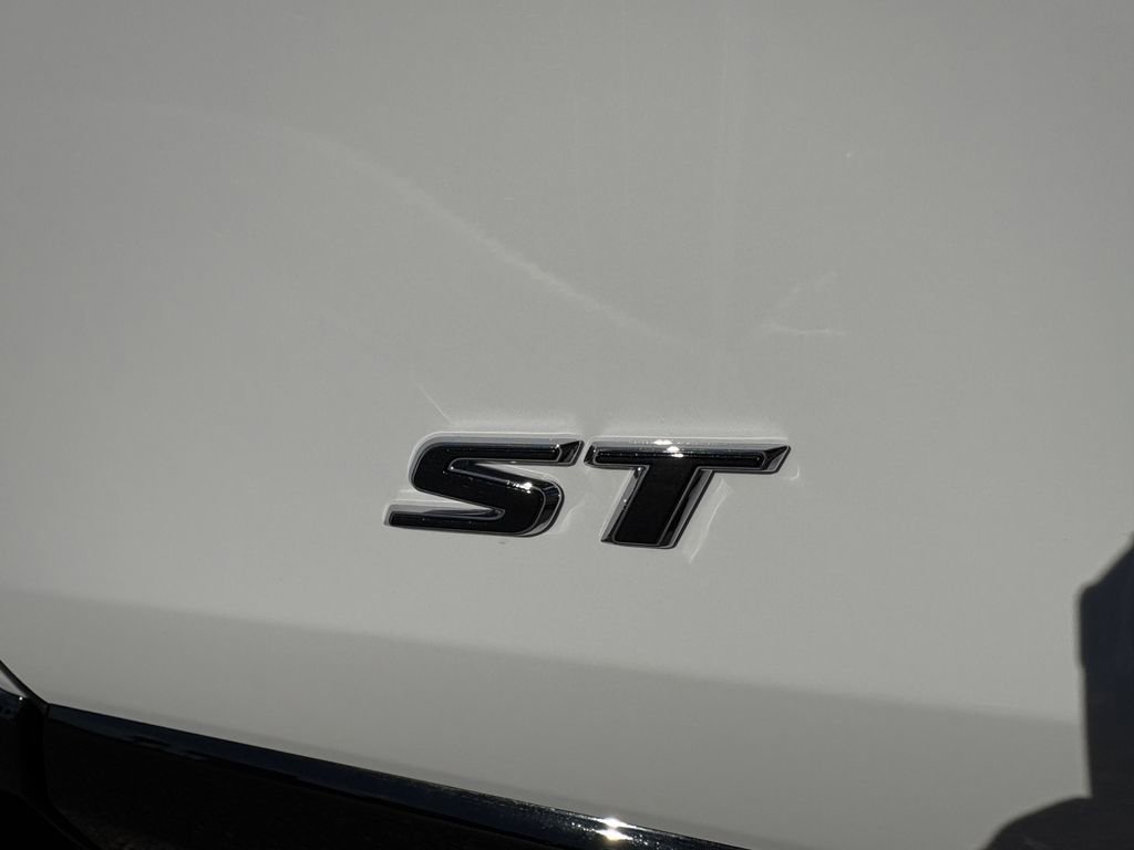 New 2026 Buick Encore GX Sport Touring w/ Comfort Package image 9