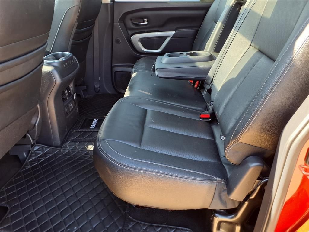 Used 2020 Nissan Titan SL w/ Moonroof Package image 25
