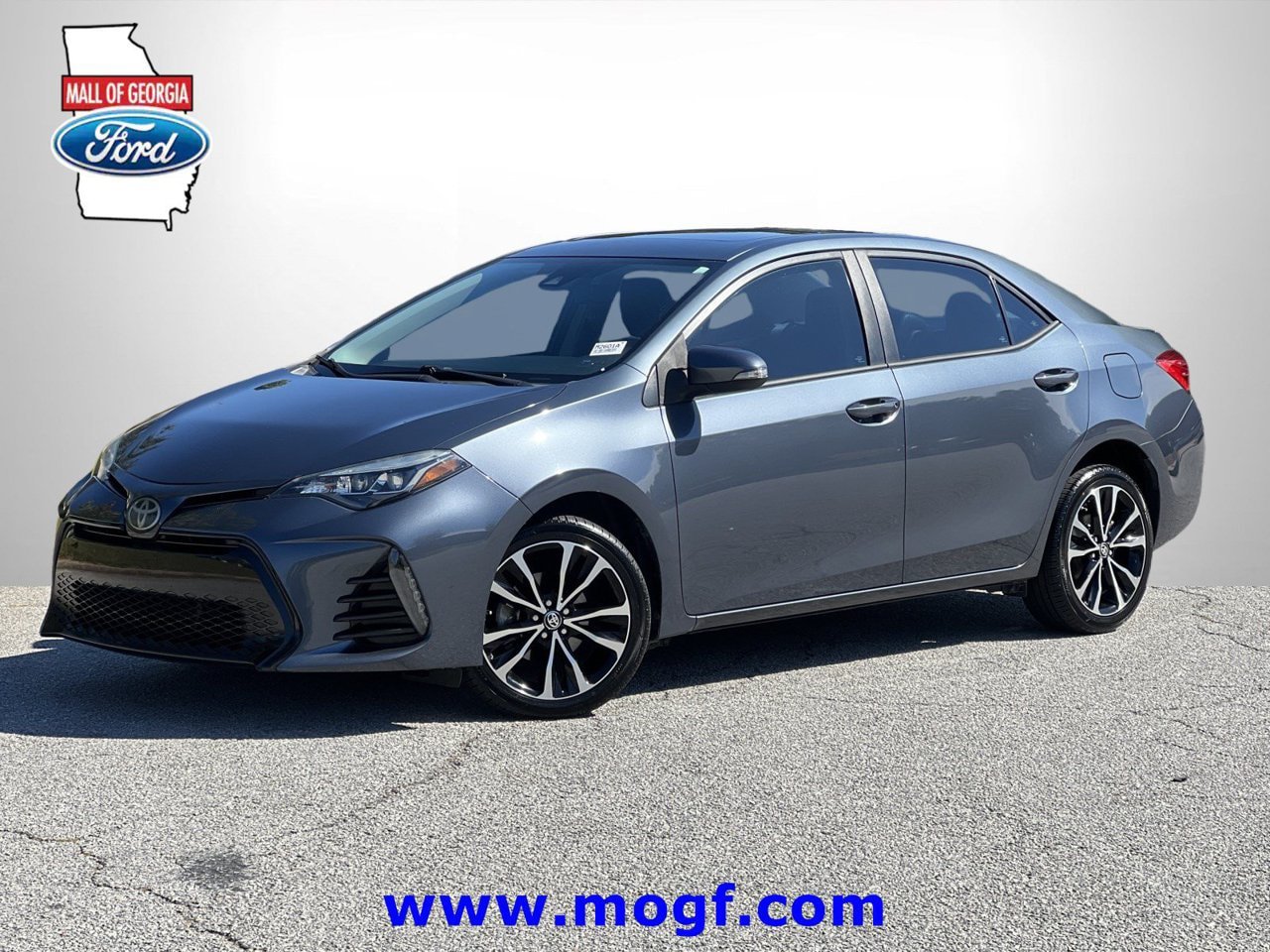 Used 2018 Toyota Corolla SE w/ SE Premium Package