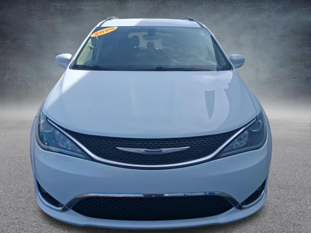 Used 2020 Chrysler Pacifica Touring-L FWD image 10
