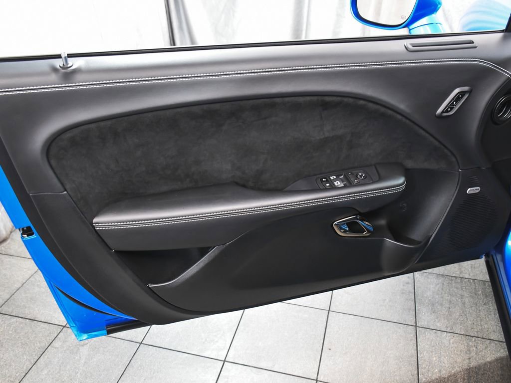 Used 2023 Dodge Challenger SRT Hellcat w/ Driver Convenience Group image 9