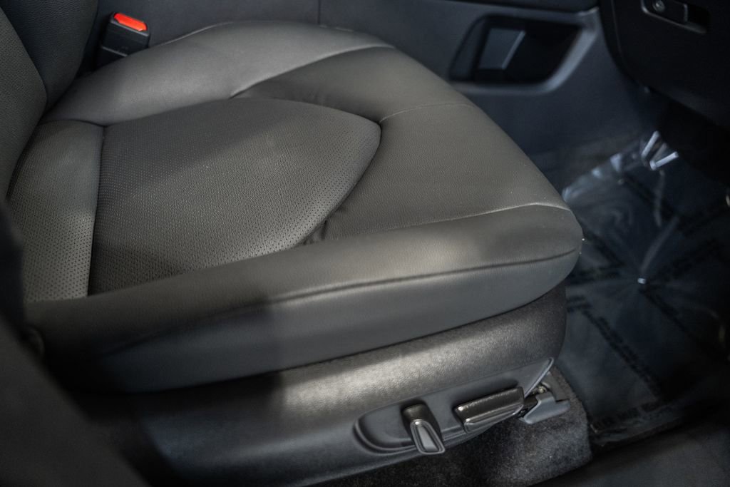 Used 2026 Toyota Grand Highlander XLE image 36