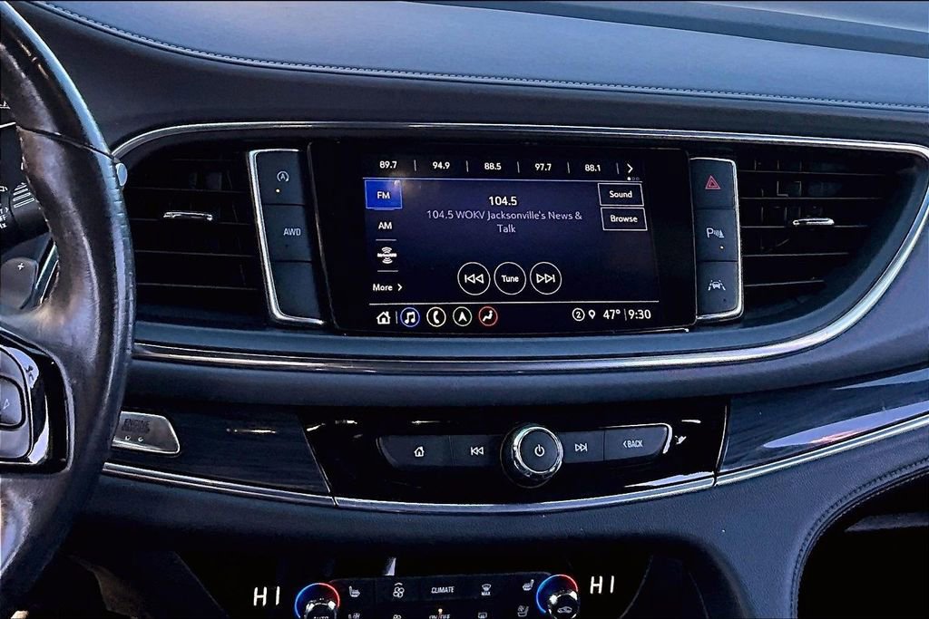 Used 2022 Buick Enclave Premium AWD/4WD image 9