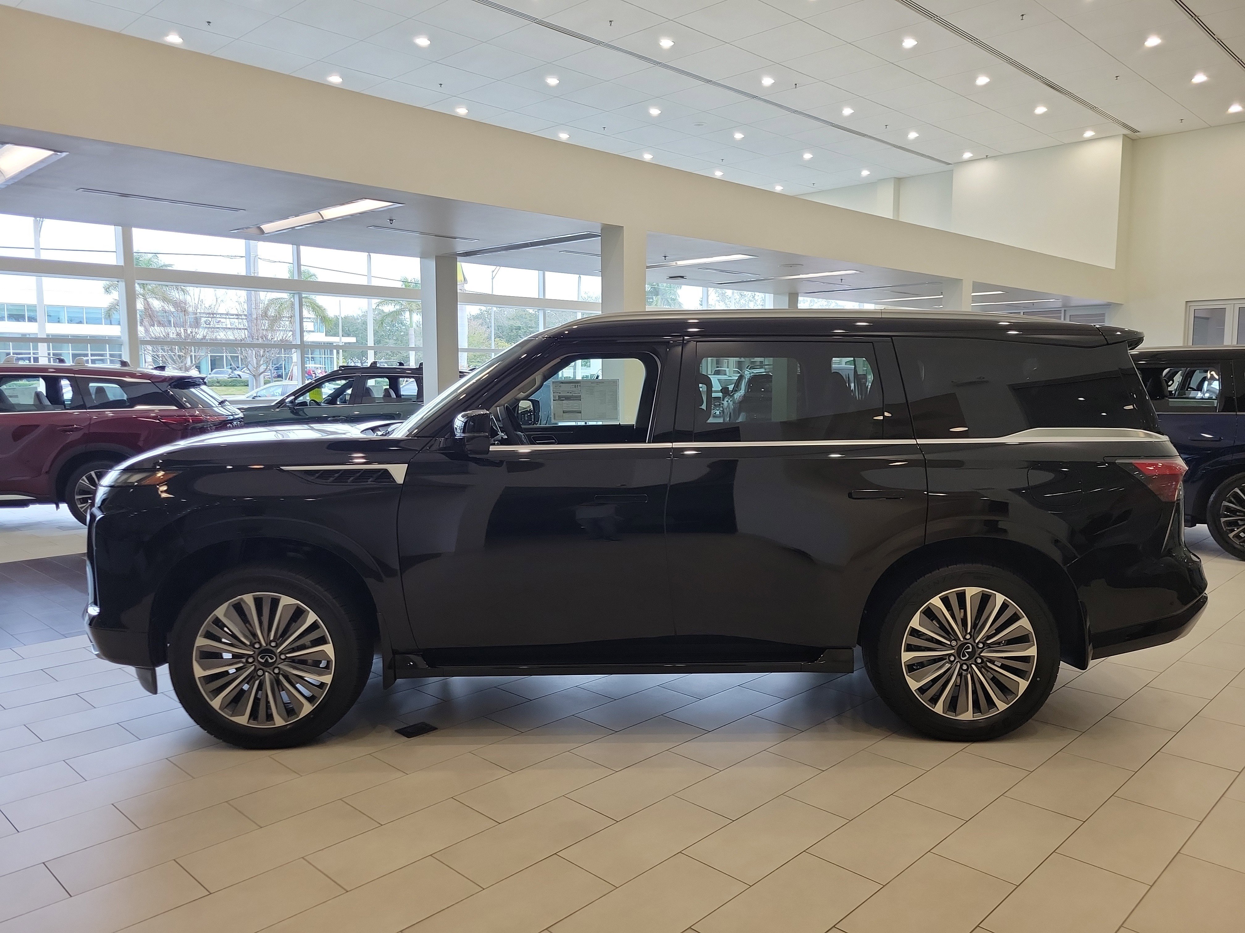 New 2026 INFINITI QX80 Luxe image 7
