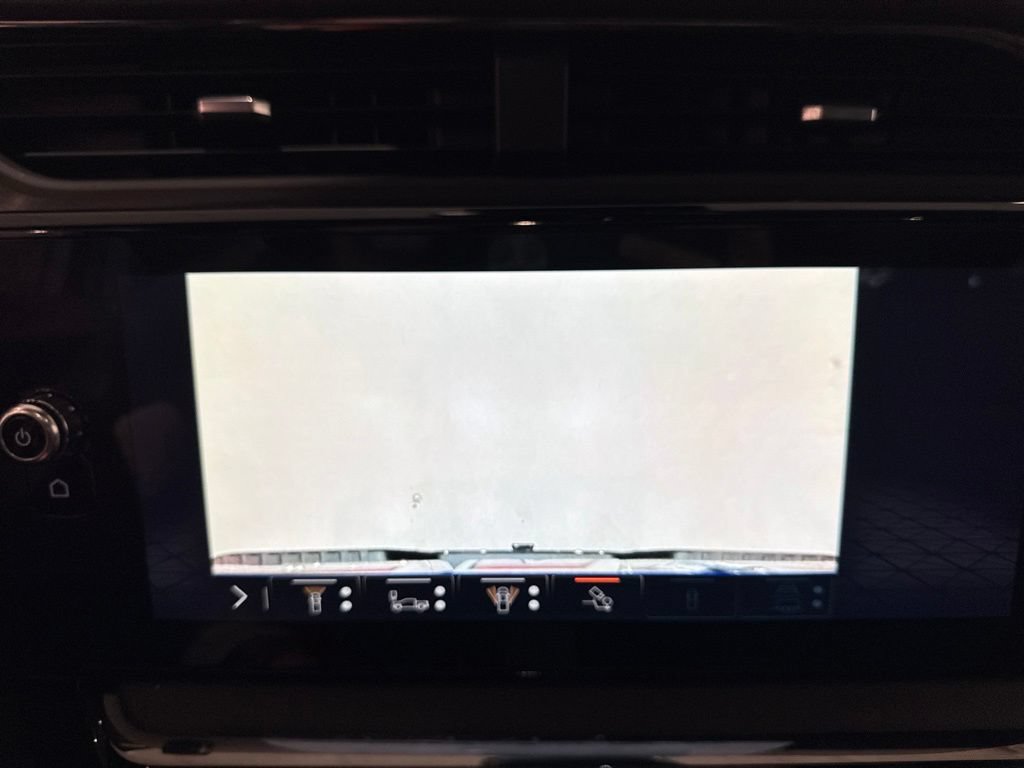 Used 2024 GMC Sierra 3500 AT4 AWD/4WD image 45