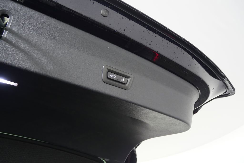 Used 2024 BMW X4 M w/ Competition Package image 18