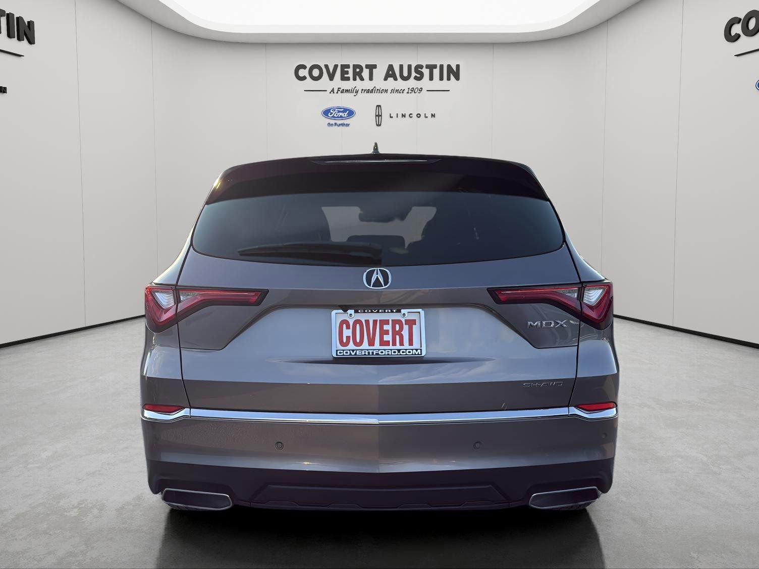 Used 2024 Acura MDX SH-AWD w/ Technology Package image 4