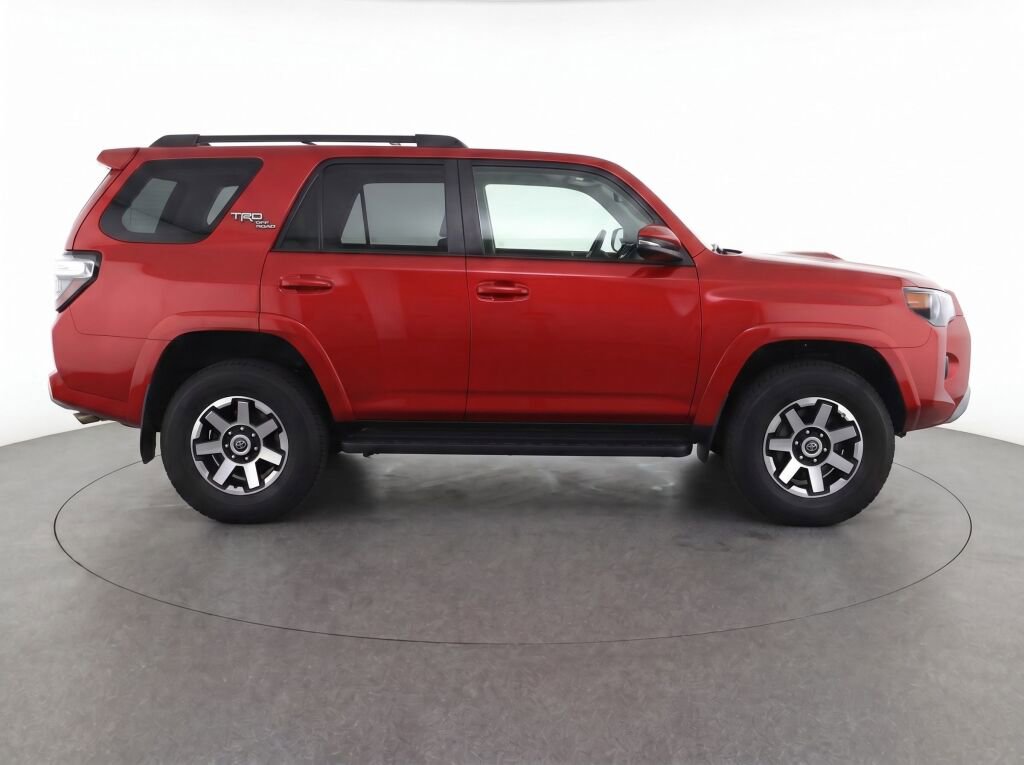 Used 2023 Toyota 4Runner TRD Off-Road Premium w/ Moonroof Package AWD/4WD image 8