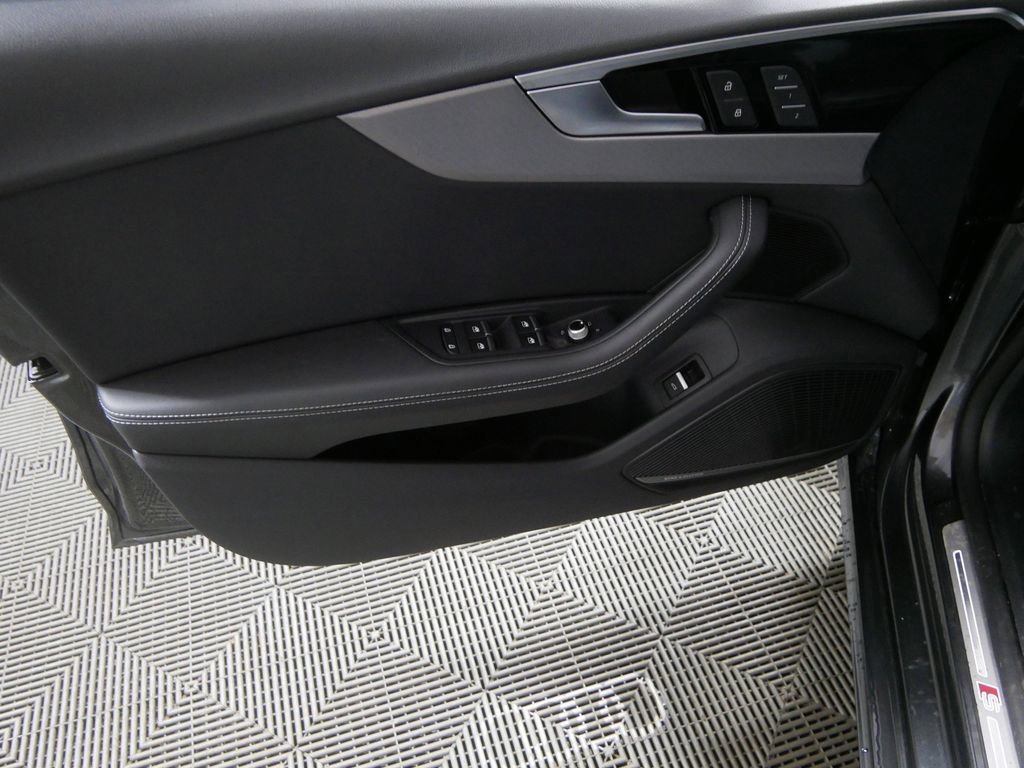 Used 2022 Audi A5 2.0T Premium Plus w/ Premium Plus AWD/4WD image 16