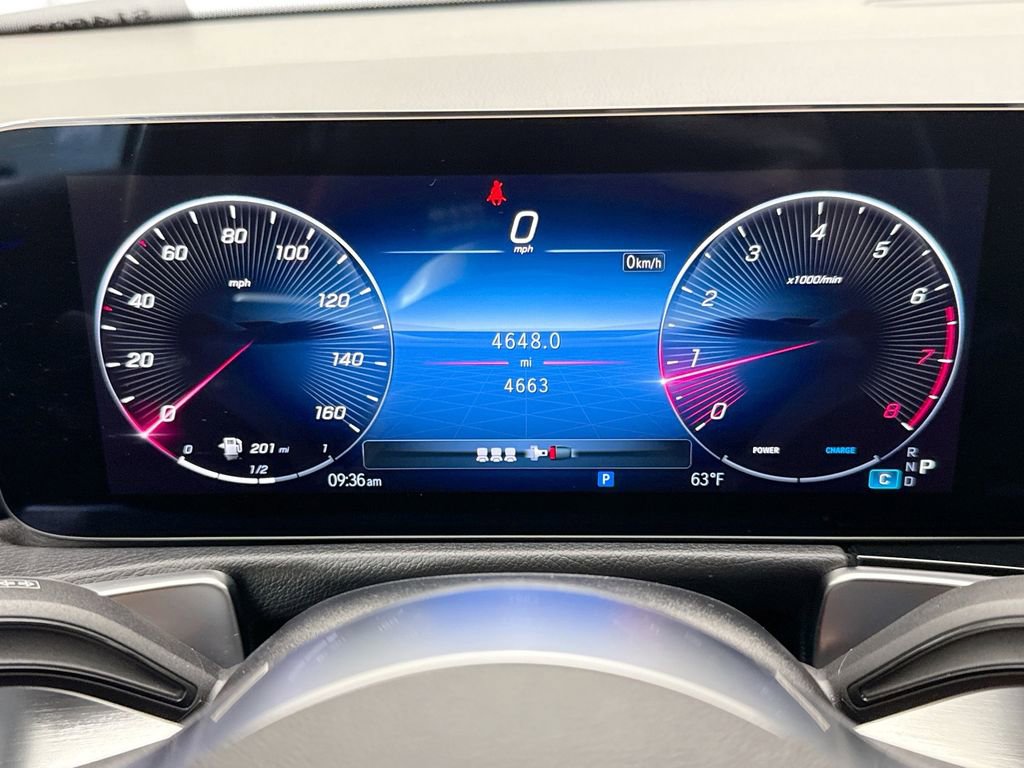 Certified 2025 Mercedes-Benz GLB 250 image 32